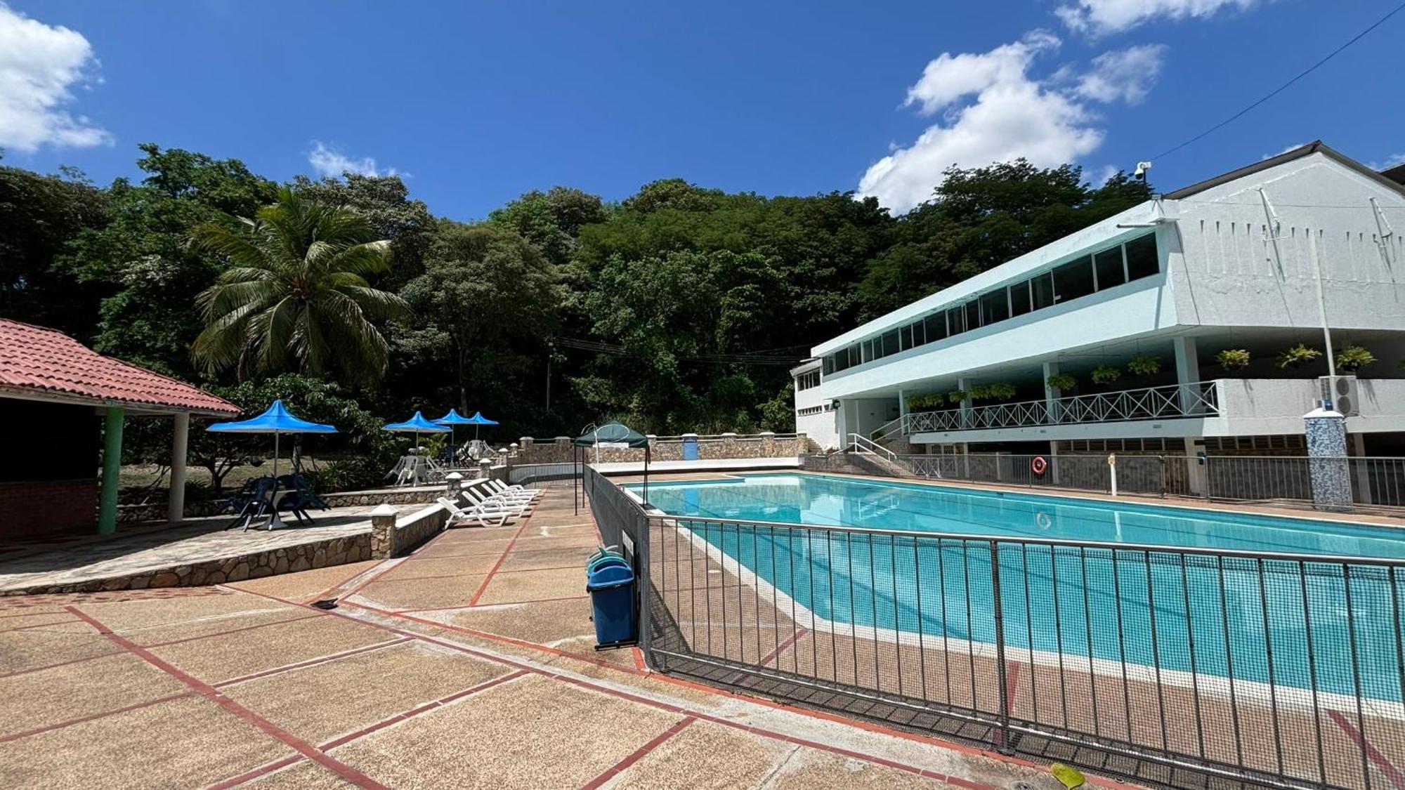 Hotel Mirador Del Sumapaz - Comfacundi メルガル エクステリア 写真